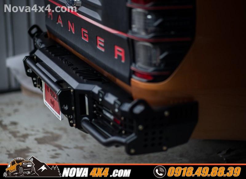Gắn cản sau OpenN cho xe Ford Ranger cực ngầu tại Nova 4x4