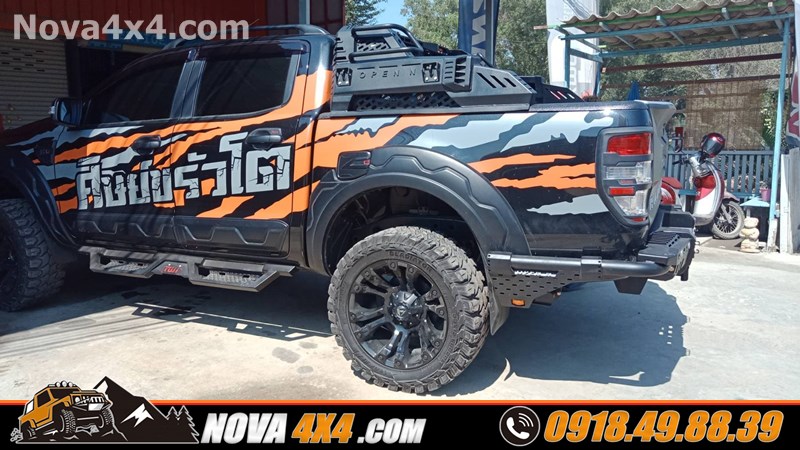 Thay cản sauOpen-ncho xe bán tải Ford Ranger 2020