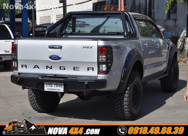 Xe bán tải Ford Ranger 2019 thay cản sauđẳng cấp