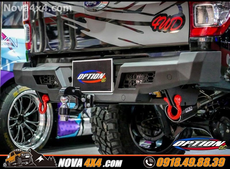 Hình ảnh gắn cản sau của hãng Option 4wd lên cho xe Ford Ranger cực đỉnh Hình ảnh thay cản sau chính hãng Option 4wd dành cho xe Ford Ranger cực đẹp