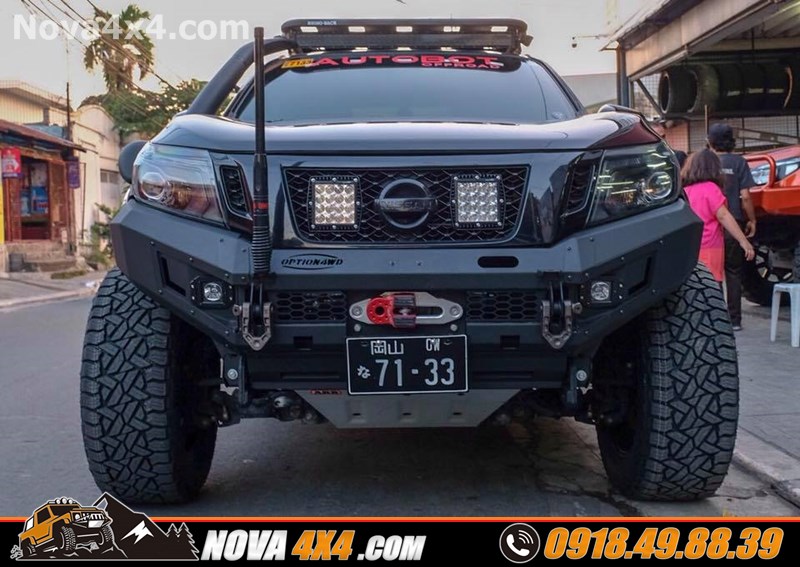 Hình ảnh xe bán tải mitsubishi triton 2019 độ mâm Fuel và lốp độ chính hãng USA cực chất
