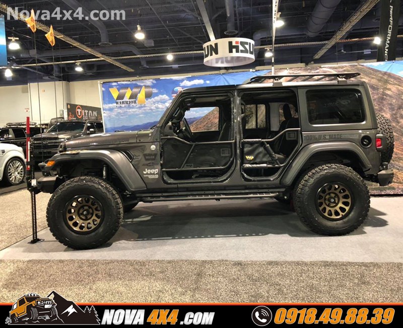 Xe Hilux 2018 2019 2020 độ mâm lốp 18 inch chất