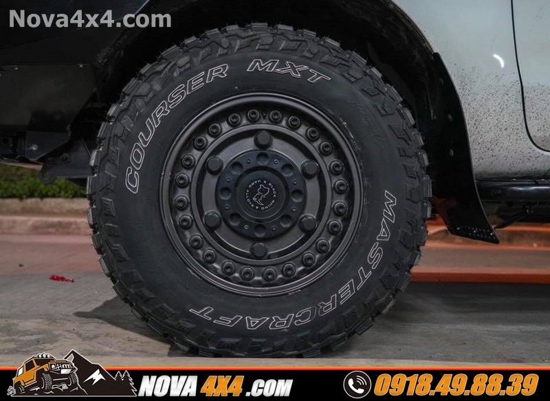 Gắn mâm lốp Fuel Offroad dành cho xe Ford Ranger Biturbo 2020
