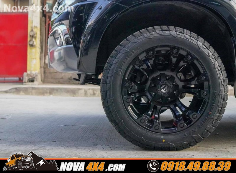 Xe bán tải Ford Ranger Wildtrak 2019 gắn mâm độ 18 inch chất
