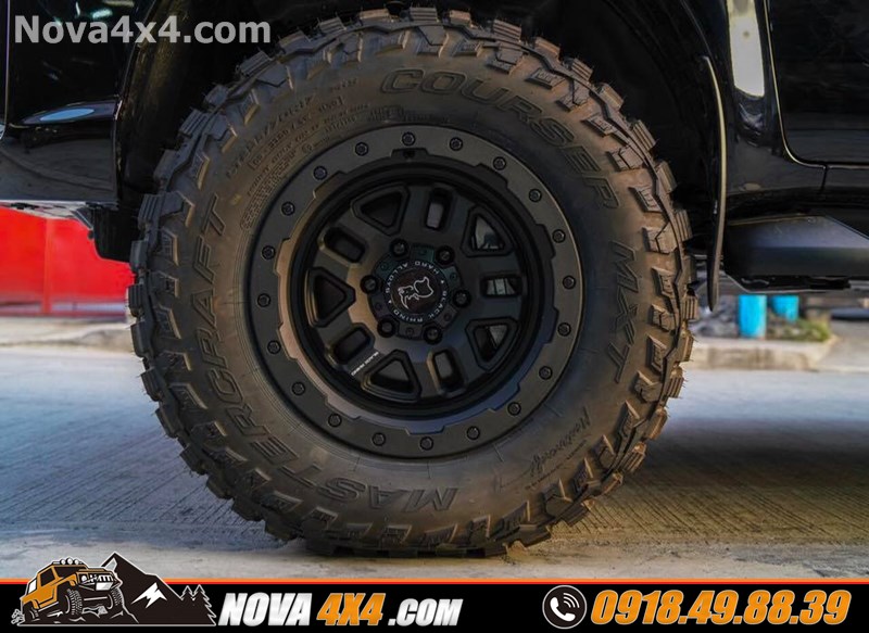 Độ mâm lốp Fuel Offroad dành cho xe bán tải dòng xe Hilux 2020