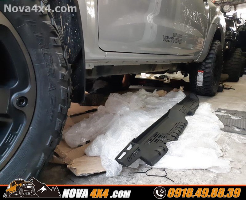 Xe bán tải xe Colorado 2018 2019 2020 độ mâm lốp 20 inch đỉnh