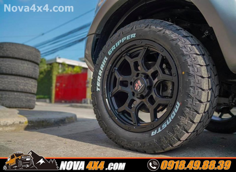 Hình ảnh xe Ford Ranger Wildtrak 2018 2019 2020 độ mâm Fuel và lốp độ chính hãng USA cực chất