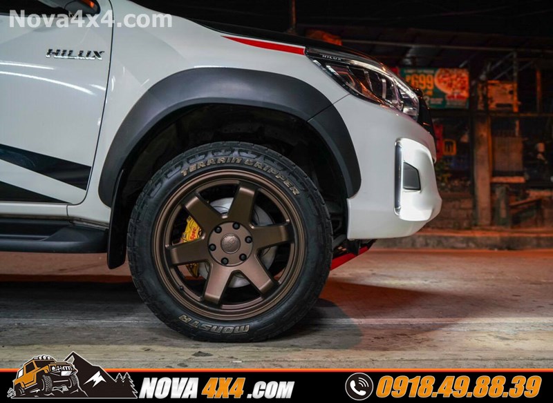 Xe bán tải Ford Ranger Wildtrak 2019 thay mâm lốp 17 inch cực đẹp