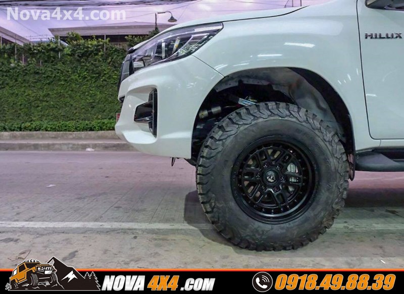 Hình ảnh xe bán tải Bt50 2018 2019 2020 lên mâm Fuel và lốp độ hàng hiệu USA cực đẹp