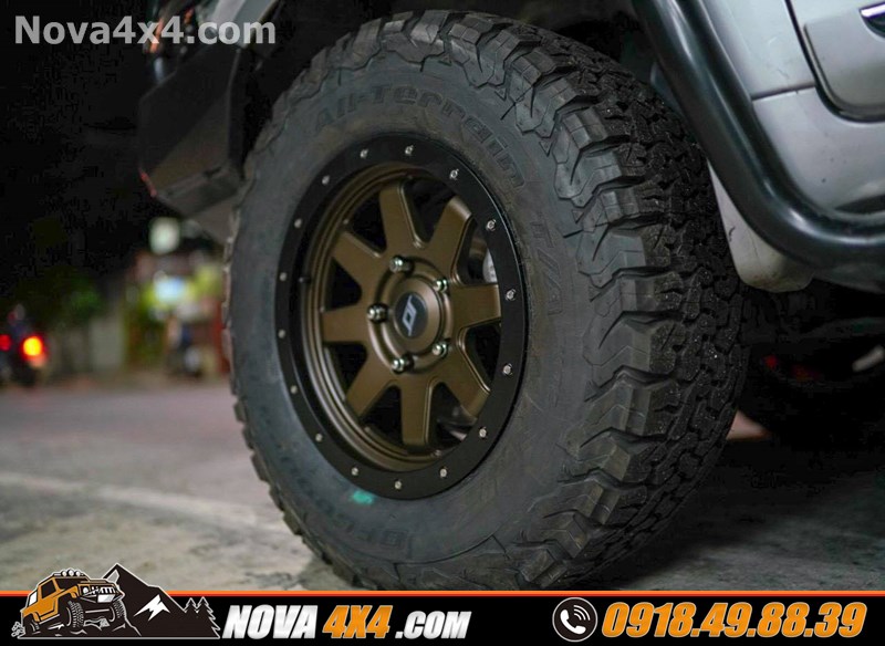 Giá mâm lốp 18 inch gắn cho xe Ford Ranger Biturbo 2019