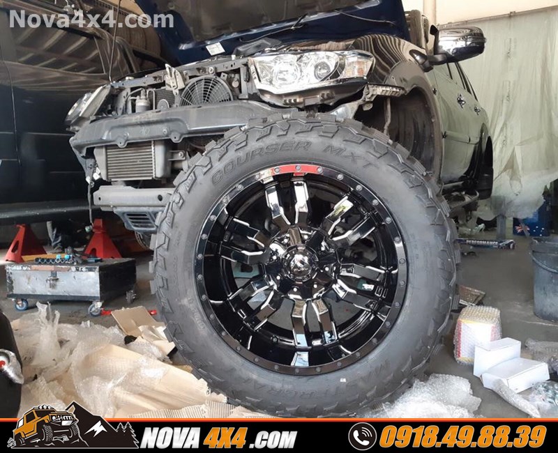 Hình ảnh xe Ford Ranger Wildtrak 2019 thay mâm Fuel và lốp độ nhập khẩu USA cực hầm hố