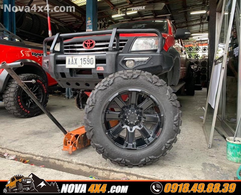 Hình ảnh xe bán tải Mitsibisi Triton 2019 lên mâm Fuel và lốp độ chính hãng USA cực chất