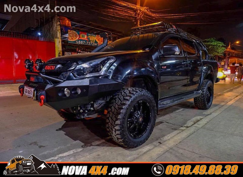 Hình ảnh xe Mazda BT50 2019 độ mâm Fuel và lốp độ hàng hiệu USA cực hầm hố