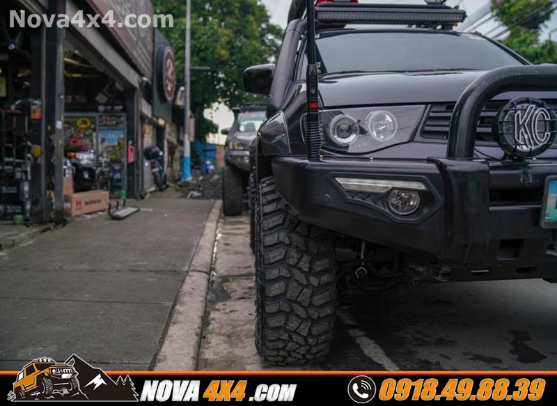 Xe loại xe colorado 2018 2019 2020 thay mâm lốp 17 inch hầm hố