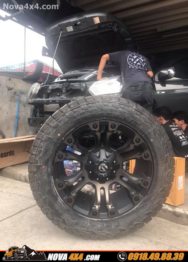 Độ mâm lốp Fuel Offroad lên xe bán tải Ford Ranger Biturbo 2020