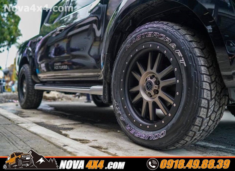 Hình ảnh xe Ford Ranger Biturbo 2019 gắn mâm Fuel và lốp độ hàng hiệu USA cực hầm hố