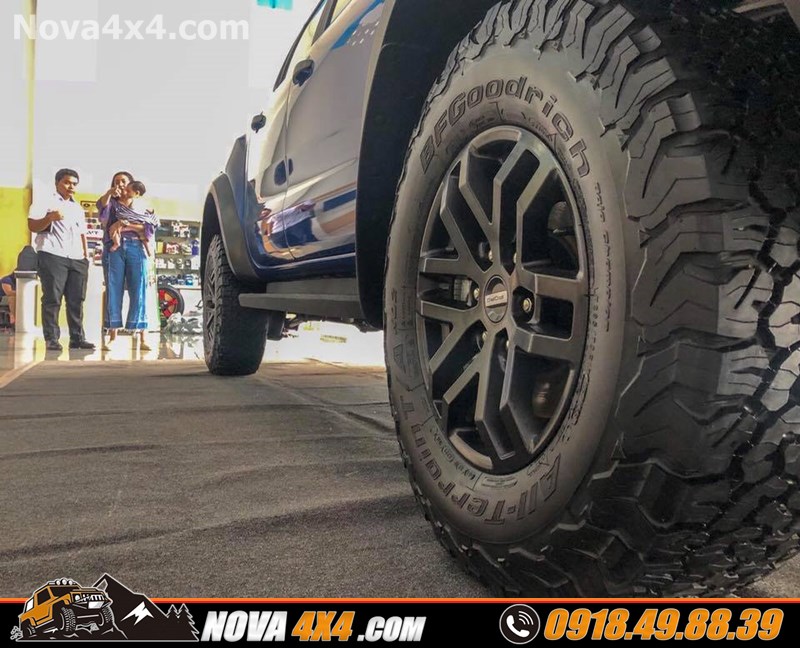 Gắn mâm lốp Discoverer Offroad lên xe Ford Ranger 2020