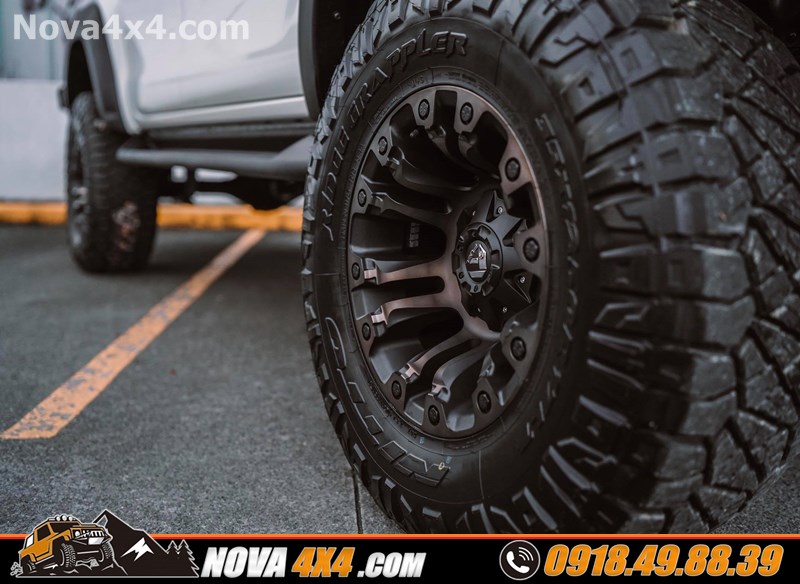 Hình ảnh xe bán tải Ford Ranger Biturbo 2019 thay mâm Fuel và lốp độ nhập khẩu USA cực hầm hố Hình ảnh xe Ford Ranger Wildtrak 2019 độ mâm Fuel và lốp độ nhập khẩu USA cực đẳng cấp