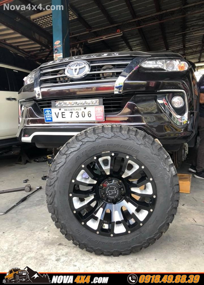 Độ mâm lốp Rhino Offroad dành cho xe bán tải mitsubishi triton 2020