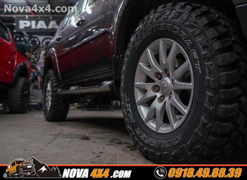 Giá mâm lốp 20 inch gắn cho xe bán tải Nissan Navarra 2019