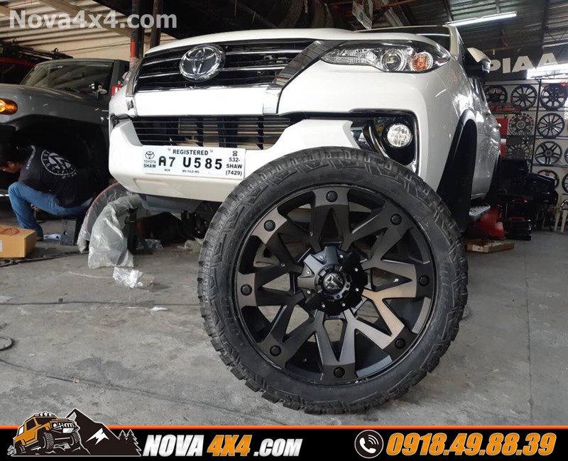 Hình ảnh xe Ford Ranger Biturbo 2019 gắn mâm Fuel và lốp độ chính hãng USA cực đẹp