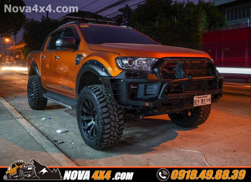 Xe bán tải Mazda BT50 2019 thay mâm độ 20 inch đỉnh