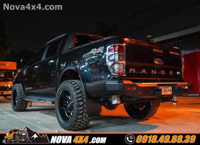 Hình ảnh xe bán tải Ford Ranger Biturbo 2019 gắn mâm Fuel và lốp độ nhập khẩu USA cực đỉnh