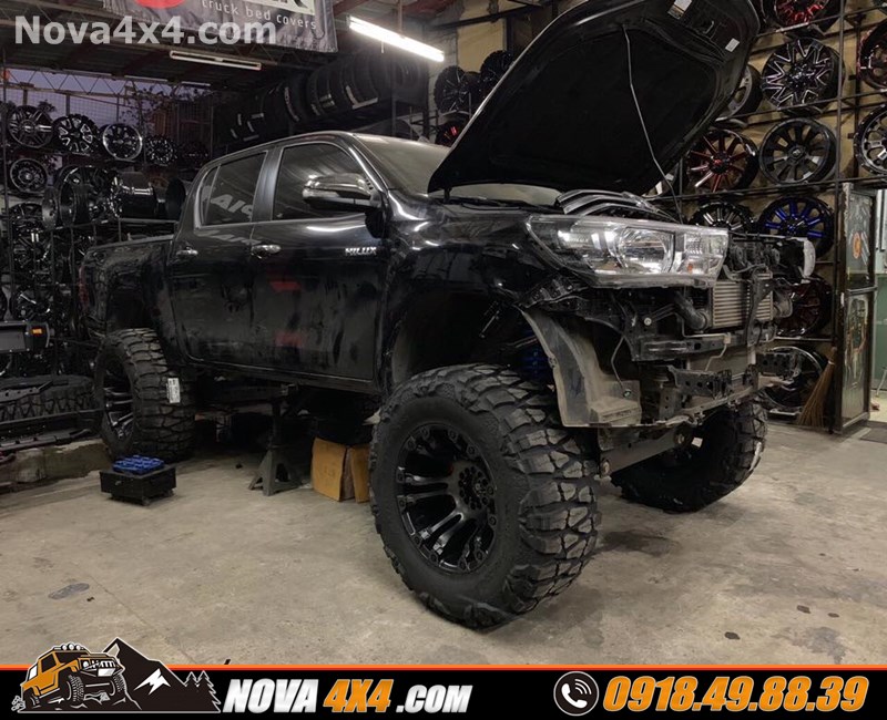 Gắn mâm lốp Fuel Offroad cho xe Ford Ranger Wildtrak 2020