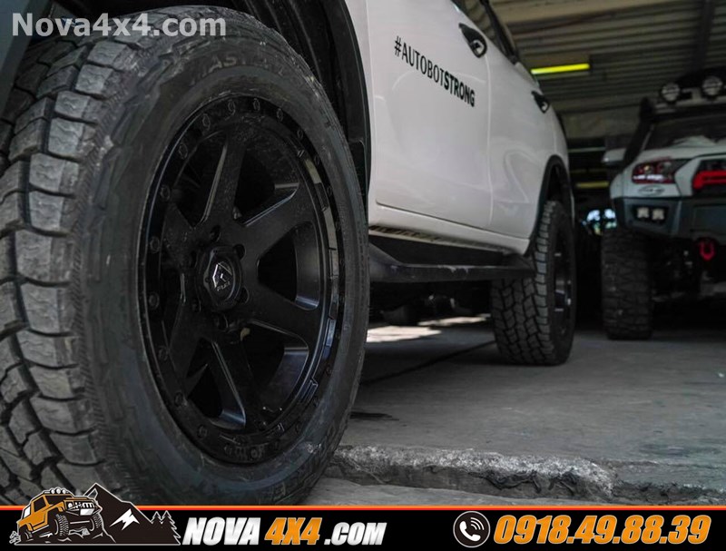 Hình ảnh xe dòng xe BT50 2018 2019 2020 lên mâm Fuel và lốp độ hàng hiệu USA cực đẳng cấp