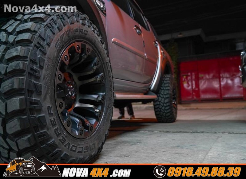 Giá mâm lốp 18 inch gắn cho xe Ford Ranger Wildtrak 2019
