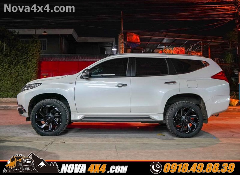 Giá mâm lốp 20 inch dành cho xe Ford Ranger Wildtrak 2019