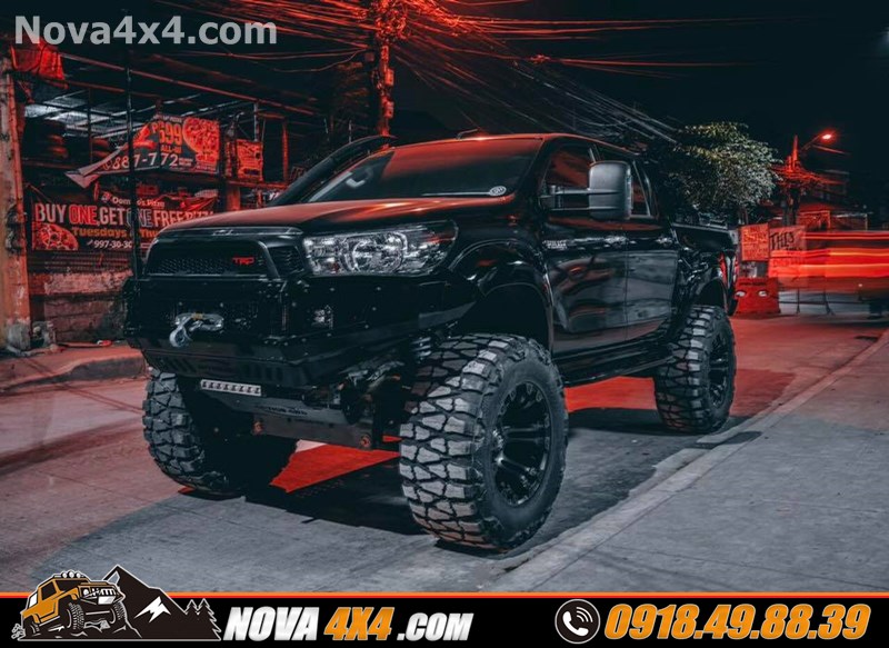Hình ảnh xe bán tải Ford Ranger Biturbo 2018 2019 2020 lên mâm Fuel và lốp độ hàng hiệu USA cực đỉnh