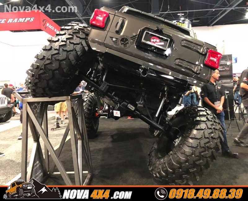 Xe dòng xe Colorado 2019 lên mâm độ 20 inch hầm hố