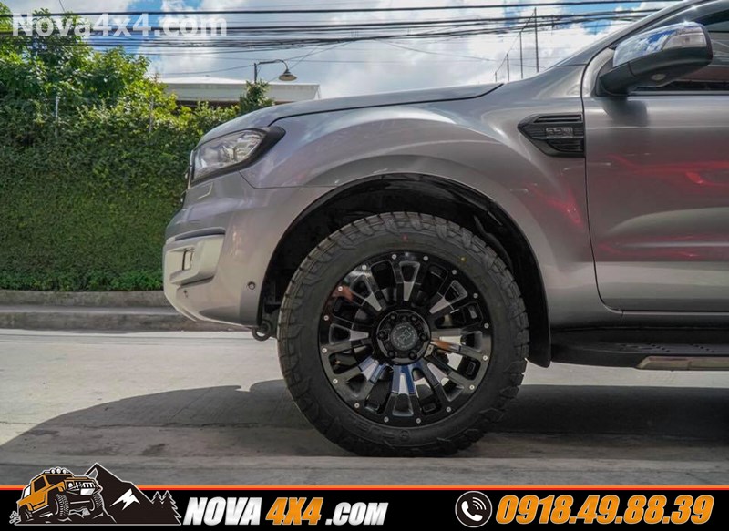 Giá mâm độ 18 inch thay cho xe Mitsubishi Triton 2018 2019