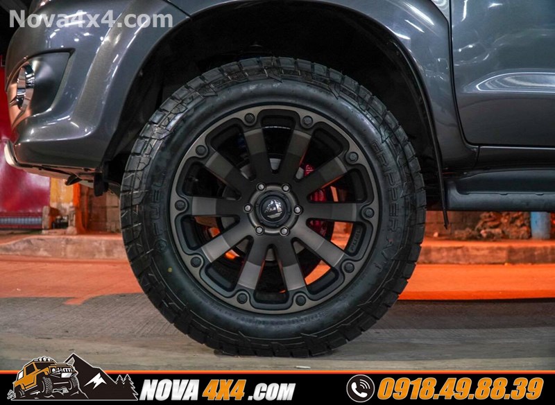 Xe bán tải Ford Ranger Biturbo 2019 gắn mâm lốp 20 inch chất