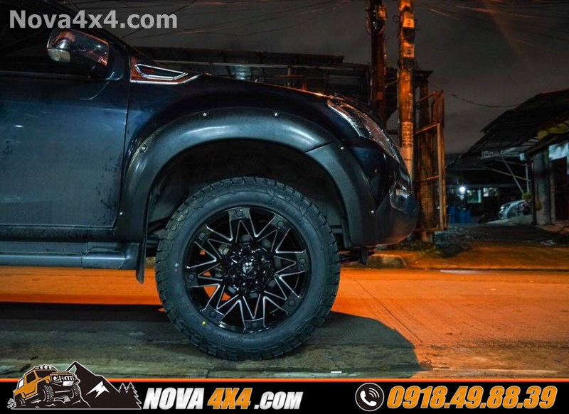Hình ảnh xe dòng xe BT50 2019 thay mâm Fuel và lốp độ chính hãng USA cực đẹp