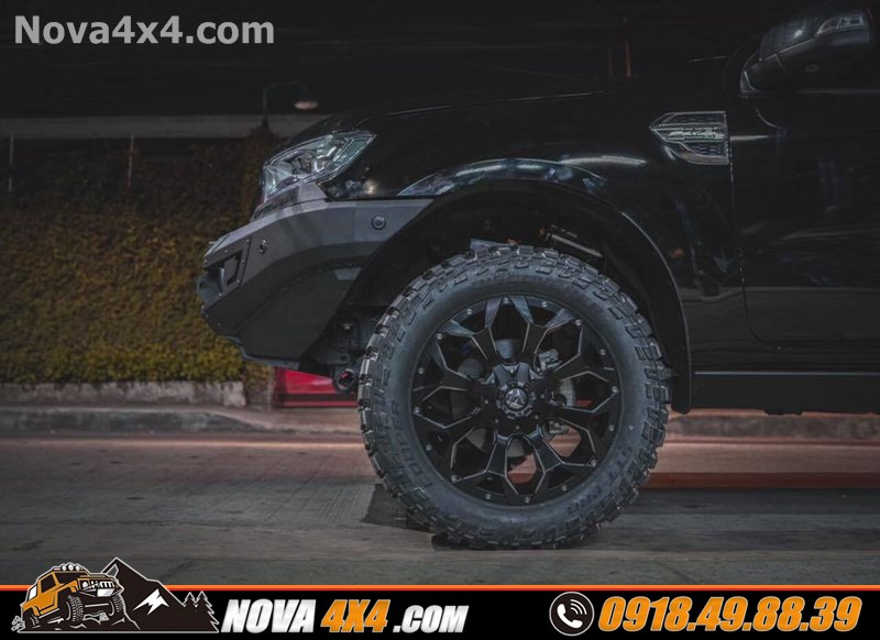 Hình ảnh xe bán tải Bt50 2018 2019 2020 độ mâm Fuel và lốp độ nhập khẩu USA cực chất