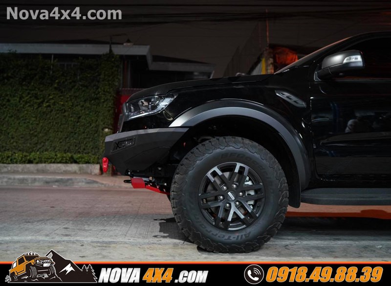 Xe bán tải Ford Ranger Biturbo 2019 gắn mâm lốp 18 inch chất