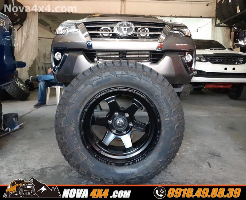 Gắn mâm lốp Fuel Offroad lên xe bán tải Ford Ranger Biturbo 2018 2019 2020