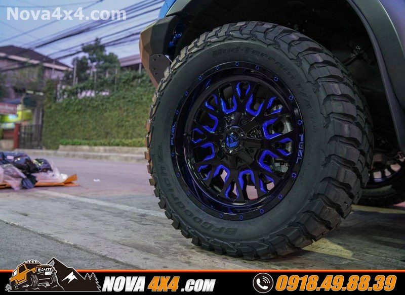 Hình ảnh xe bán tải dòng xe Triton 2018 2019 2020 gắn mâm Fuel và lốp độ nhập khẩu USA cực đẹp