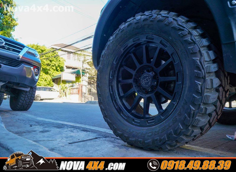 Xe bán tải dòng xe Colorado 2019 độ mâm lốp 20 inch đỉnh