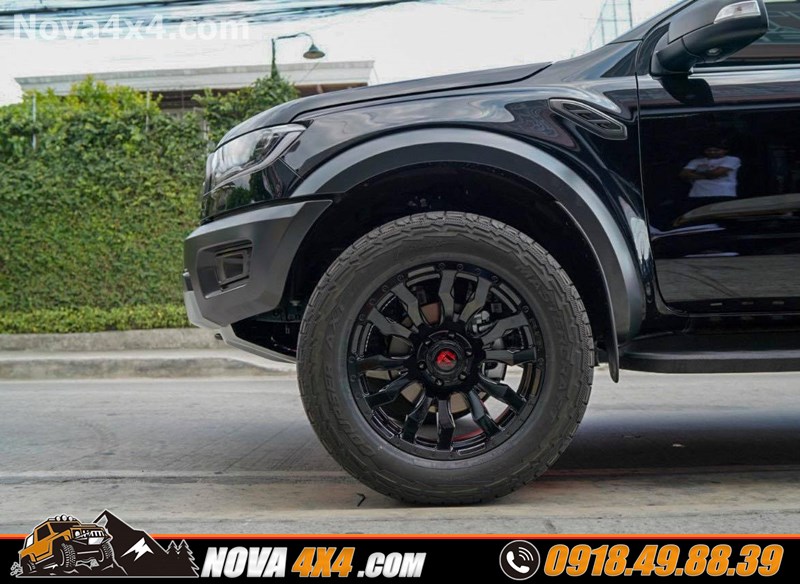 Gắn mâm lốp Fuel Offroad cho xe bán tải Ford Ranger Biturbo 2018 2019 2020