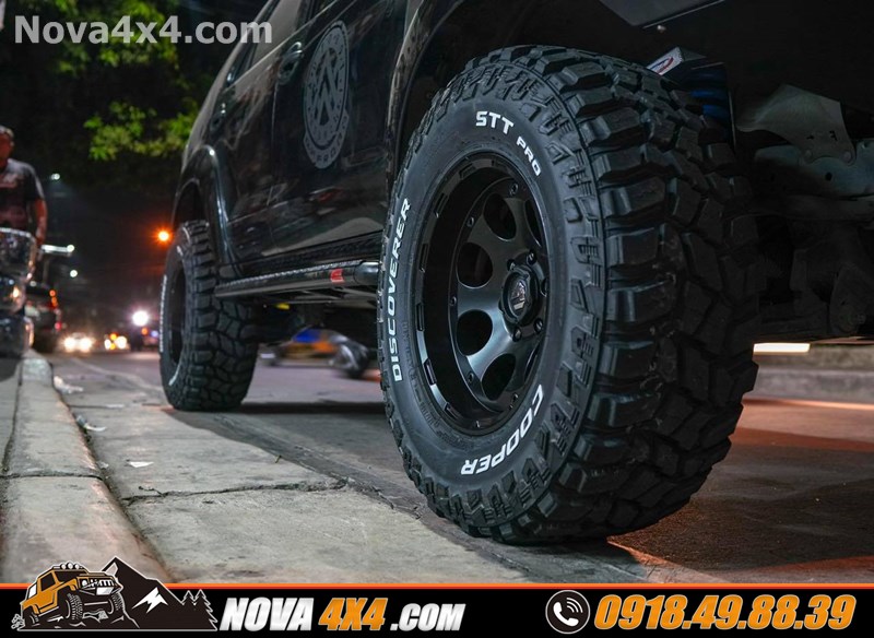 Nova4x4.com chuyên bán mâm độ cho xe Toyota hilux 2018 2019 2020