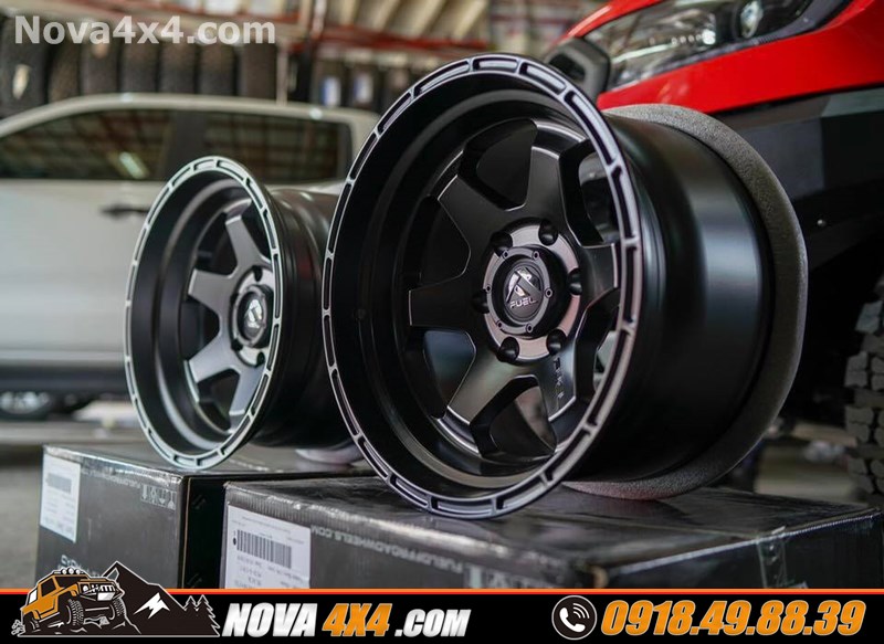 Xe bán tải Mitsibisi Triton 2019 thay mâm lốp 18 inch cực đẹp