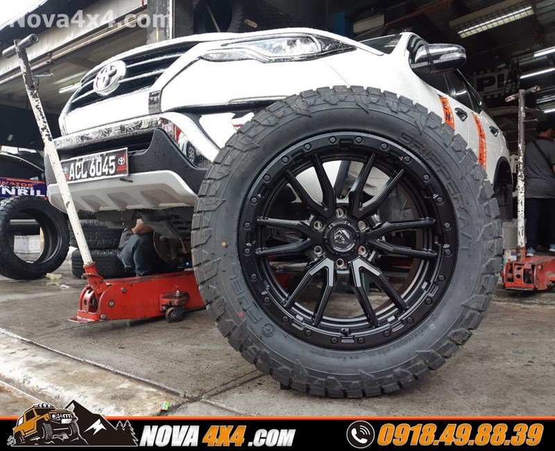 Hình ảnh xe bán tải dòng xe BT50 2019 lên mâm Fuel và lốp độ hàng hiệu USA cực đỉnh