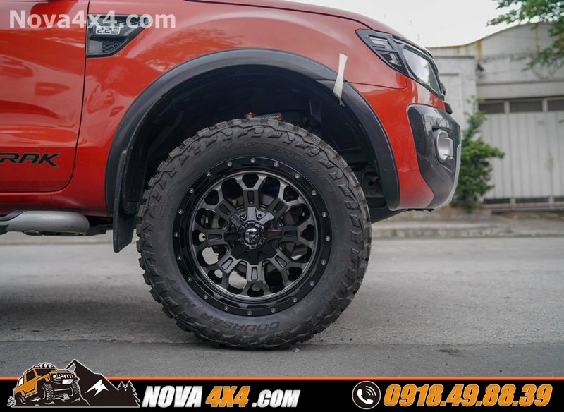 Xe Ford Ranger Biturbo 2019 lên mâm độ 18 inch hầm hố