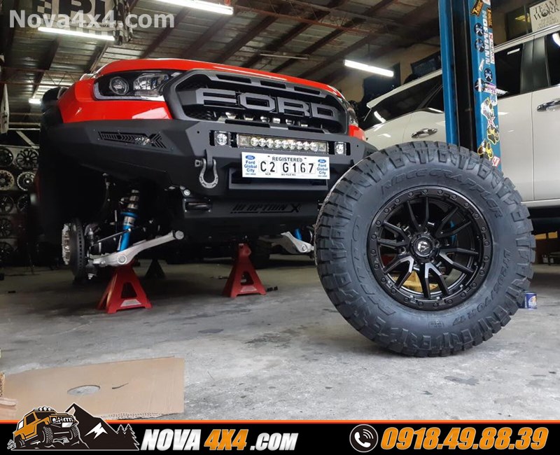 Độ mâm lốp Fuel Offroad dành cho xe bán tải loại xe Hilux 2018 2019 2020