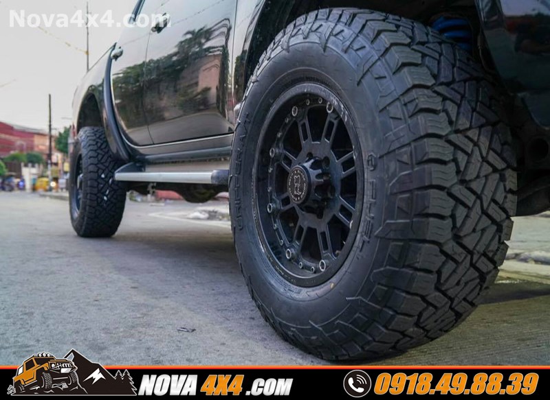 Hình ảnh xe dòng xe Triton 2018 2019 2020 độ mâm Fuel và lốp độ nhập khẩu USA cực đẹp