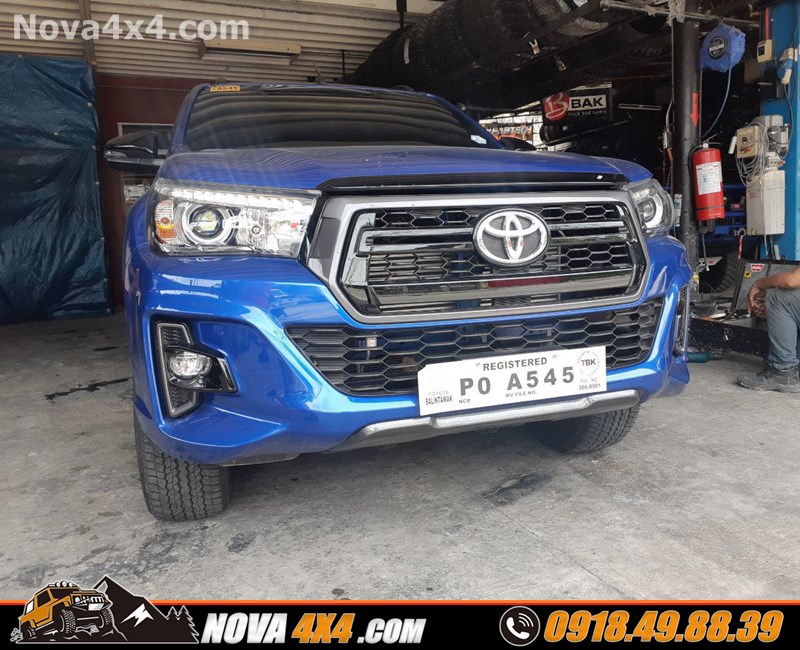 Hình ảnh xe bán tải Triton 2018 2019 2020 thay mâm Fuel và lốp độ nhập khẩu USA cực hầm hố