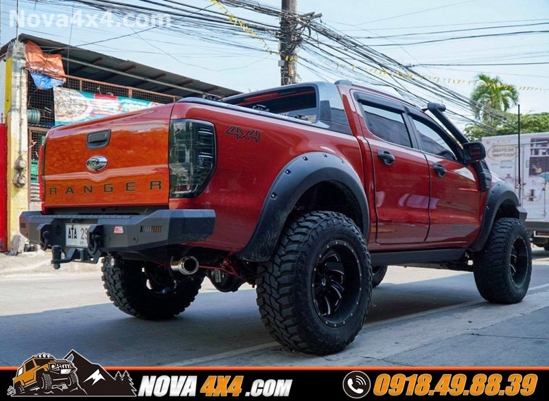 Hình ảnh xe Ford Ranger Biturbo 2018 2019 2020 độ mâm Fuel và lốp độ hàng hiệu USA cực hầm hố